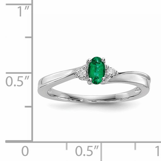 Sterling Silver Ladies Created Emerald Ring