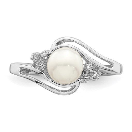 Sterling Silver Ladies FW Pearl Ring