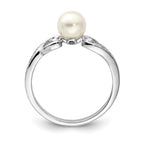 Sterling Silver Ladies FW Pearl Ring
