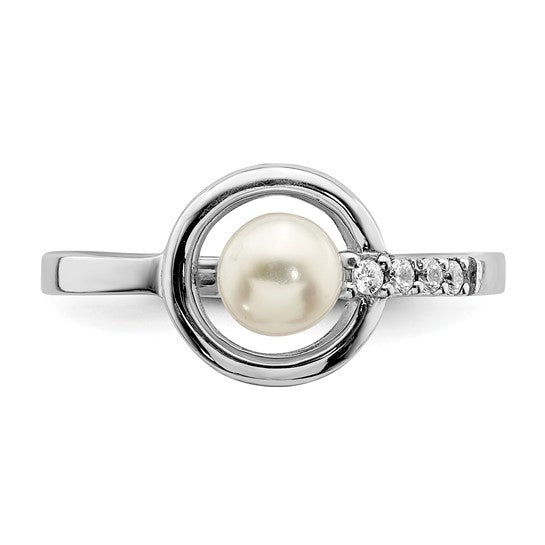 Sterling Silver Ladies FW Pearl Ring